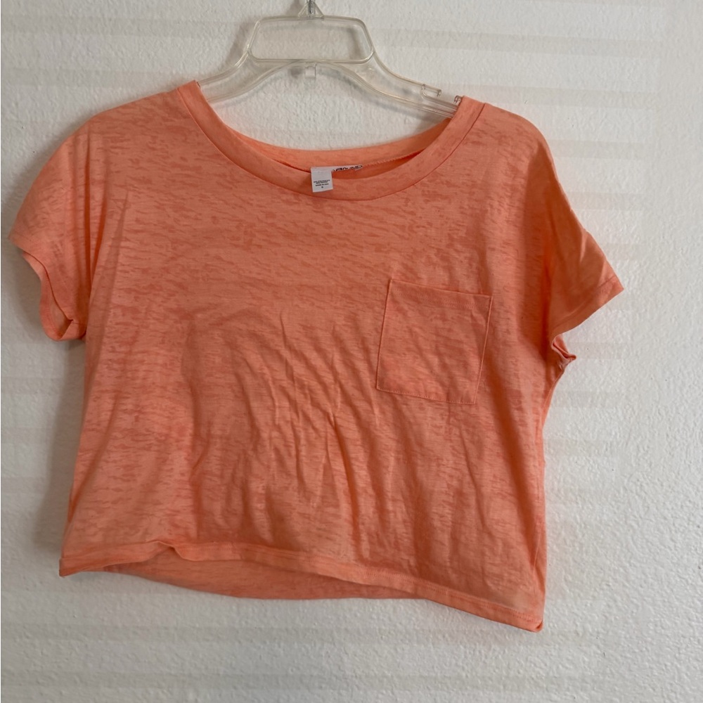 Abound Coral Pocket Crop Tee